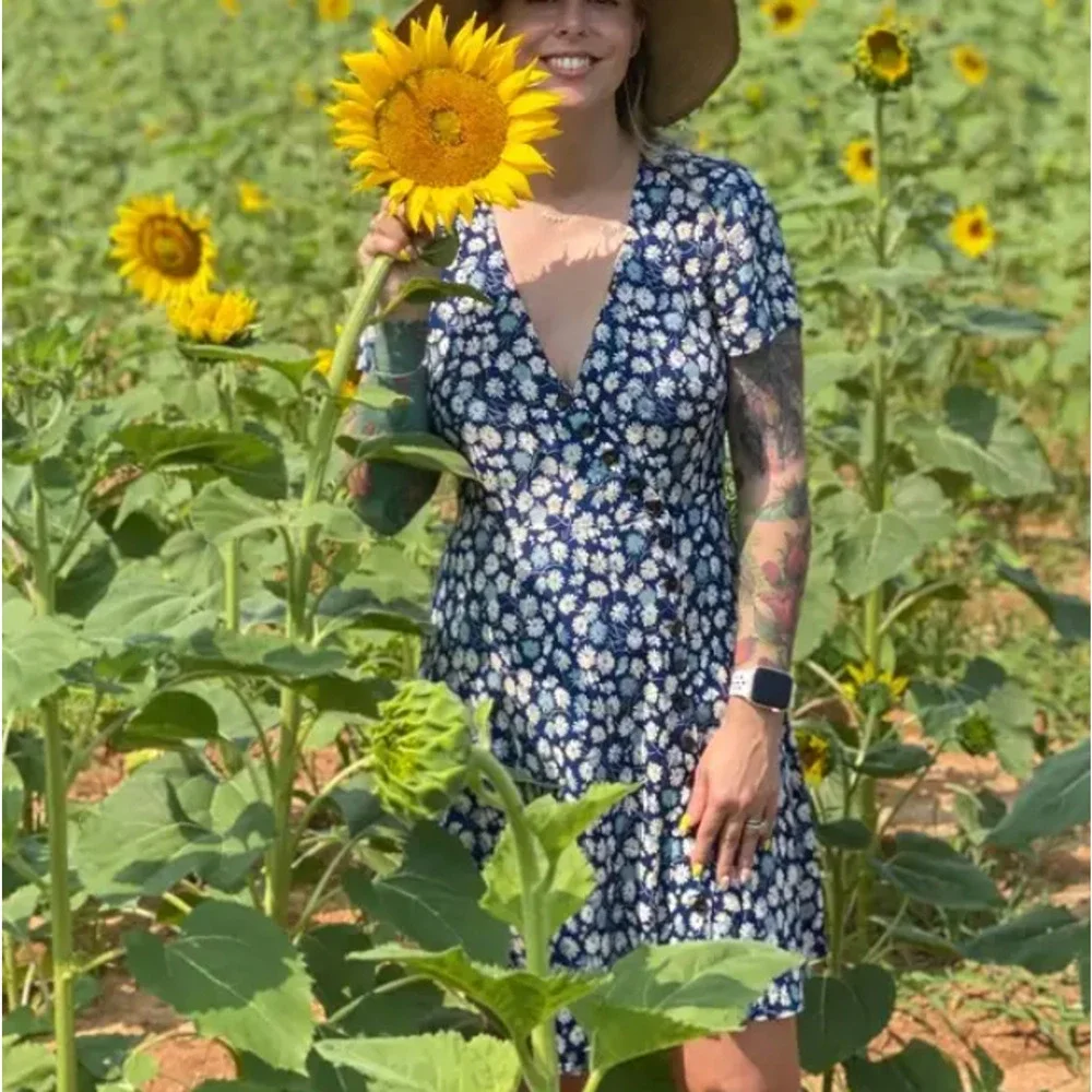 Madewell Blue Daisy Mini Wrap Dress SIZE 8 Button Daytime Business Casual $128 - Picture 4 of 10
